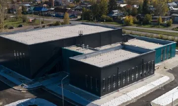 Монтаж кровли на физкультурно-оздоровительном комплексе Заозерный